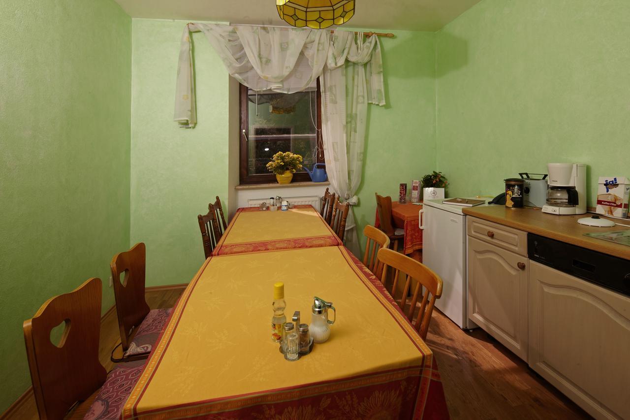 Pension Roehrig Hirzenach Экстерьер фото